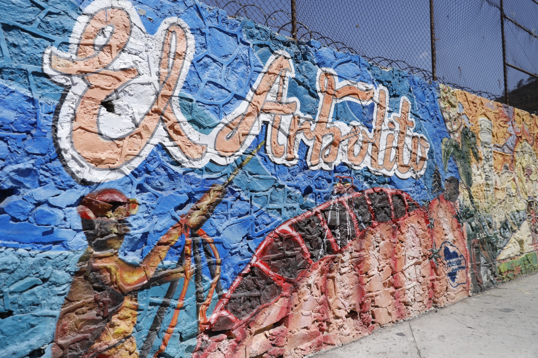 El Arbolito recibe distinción de Barrio Mágico – Revista Luna Negra